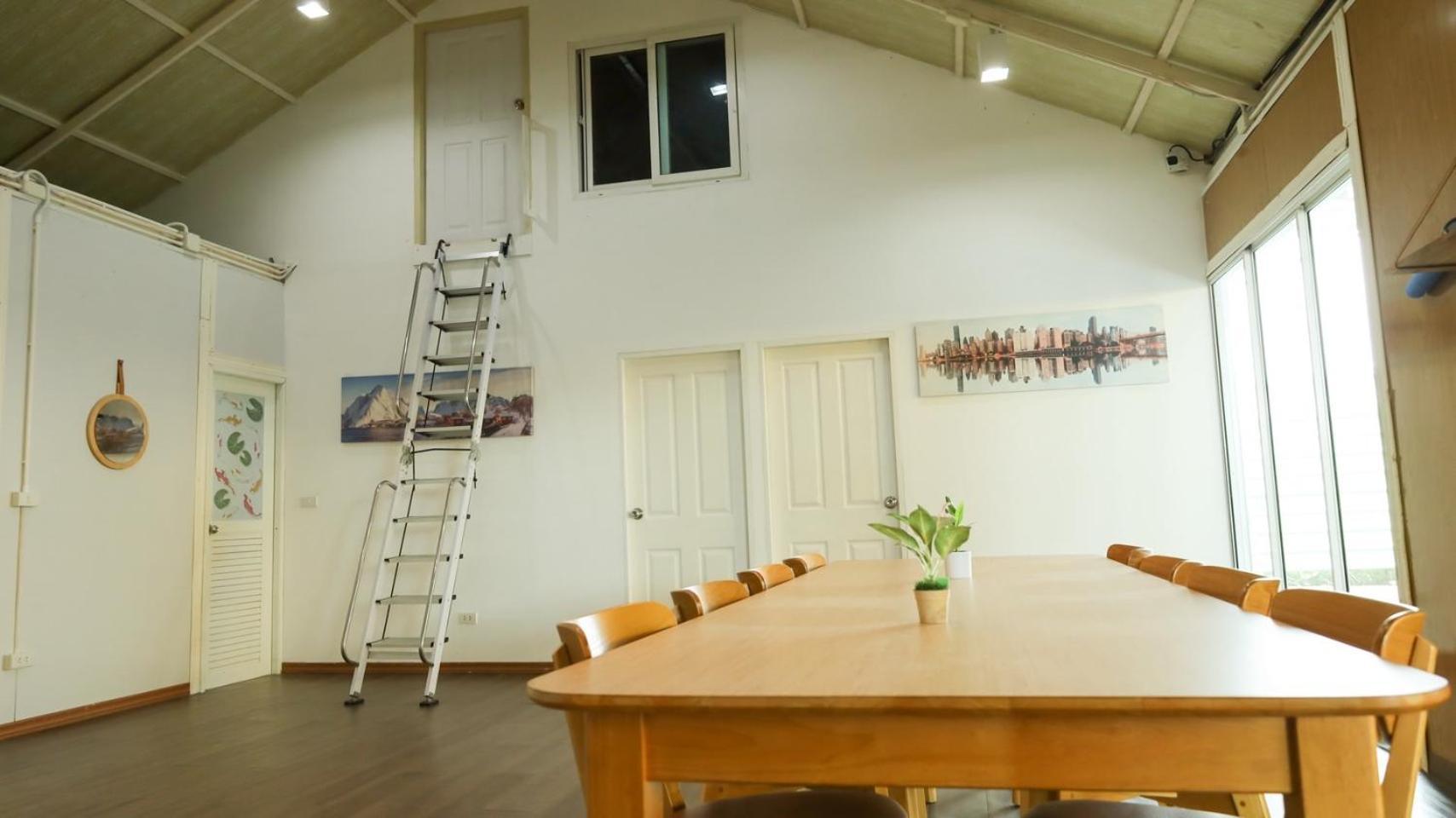 Baan Airport Villa